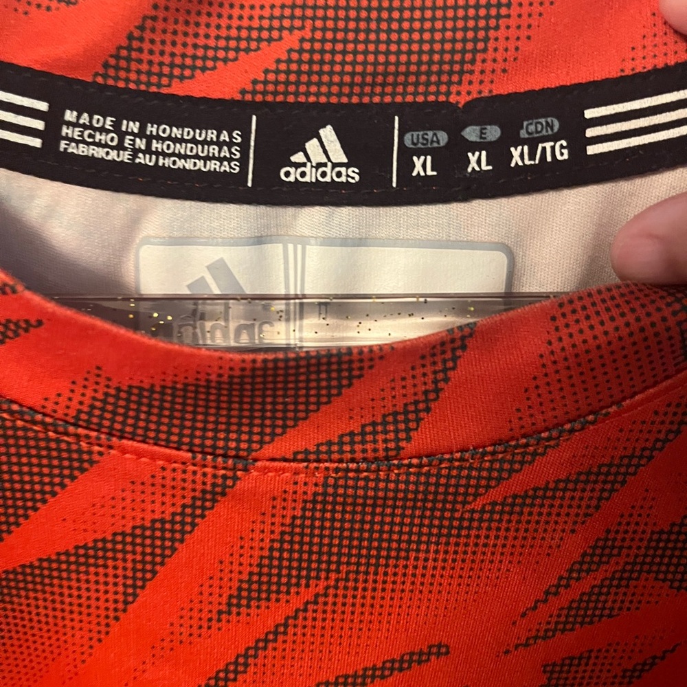 Nike - Picture 3 of 5